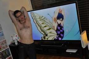 ����լ����